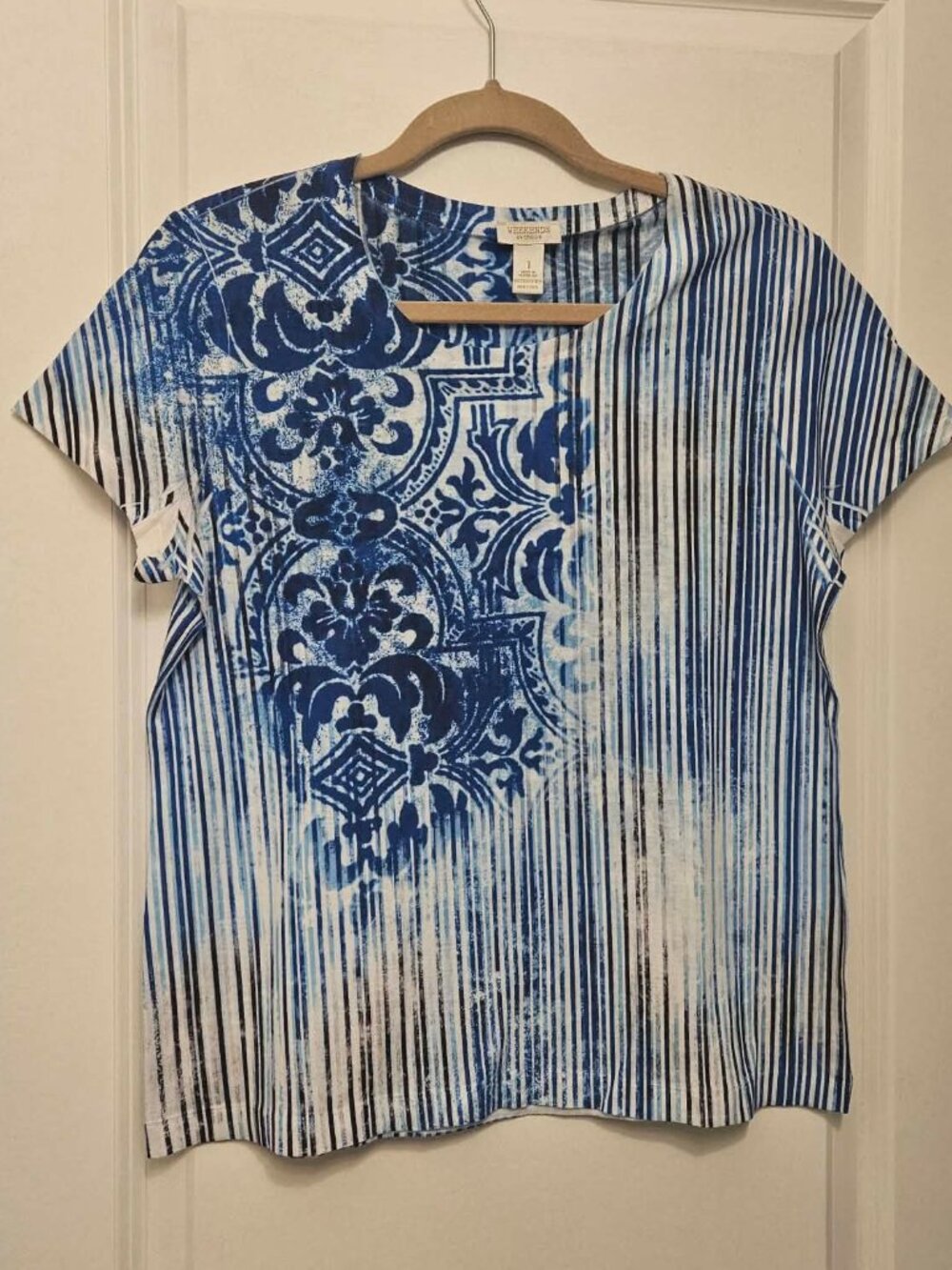 Blue Tile Stripe Tee – Weekends by Chico’s Size 1/US M (8-10)